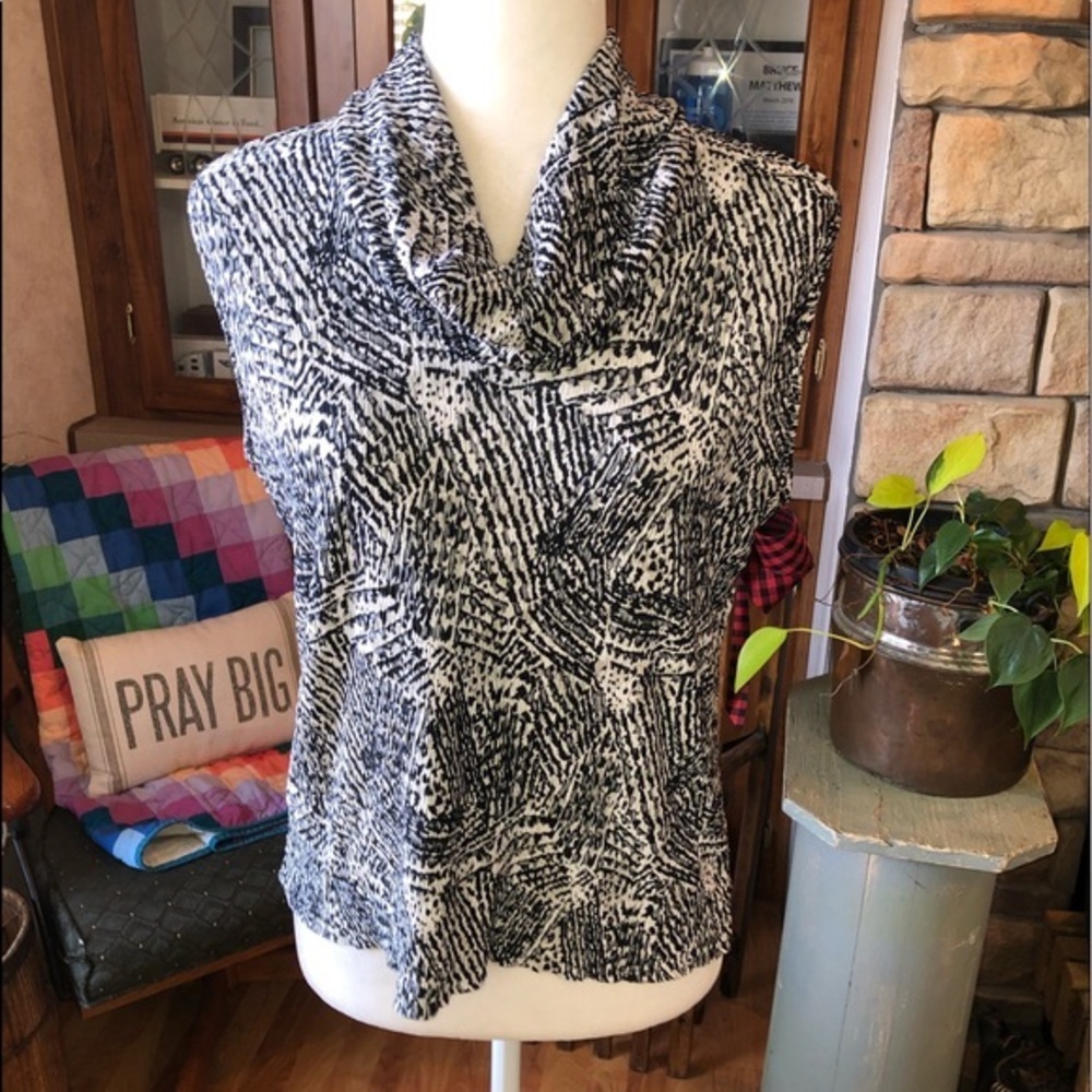 Pleat Pleat by Rafael size medium sleeveless cowl neck top black silver & white